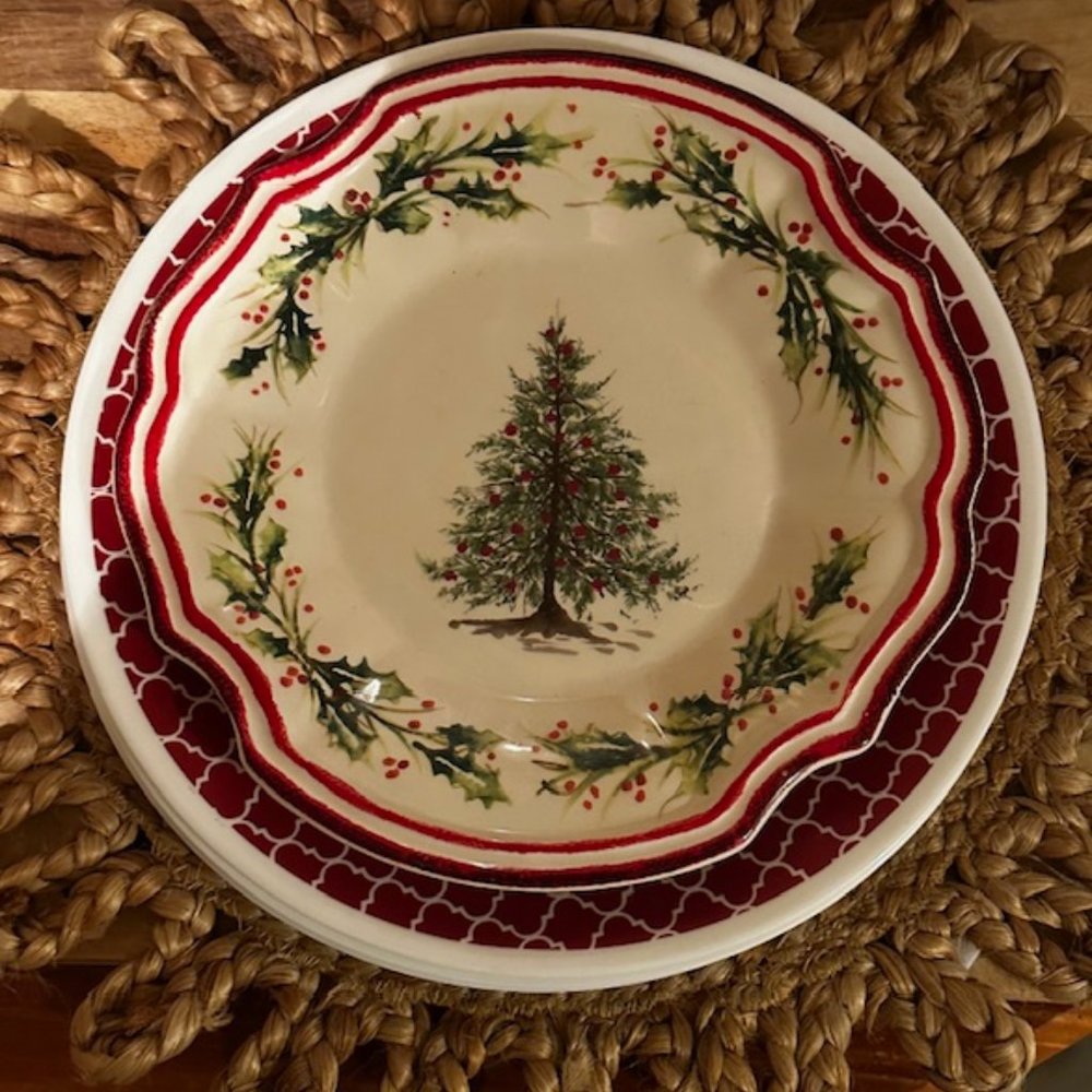 Create a Fun Holiday Table without being matchy matchy!